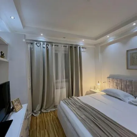 Rizz 2 Apartamento *