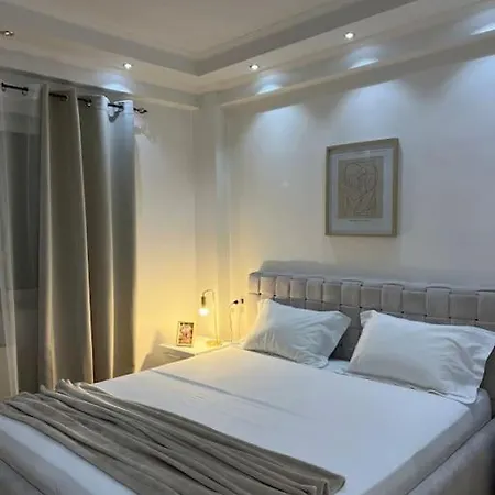 Rizz 2 * Tirana