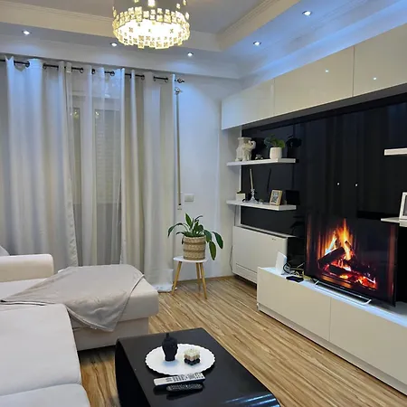 Appartement Rizz 2 *